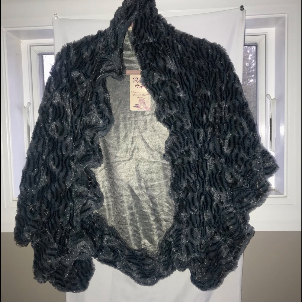 Grey Wrap